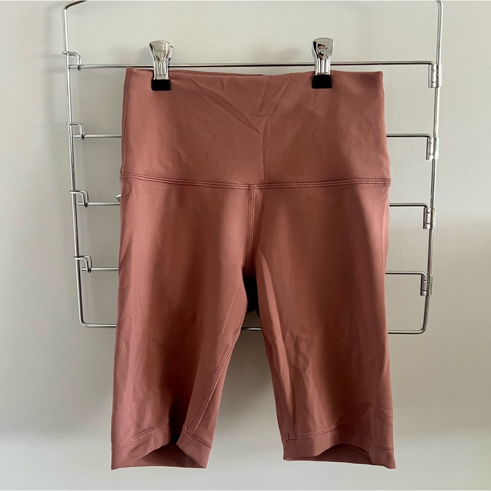 Lululemon Wunder Train High-Rise Shorts
